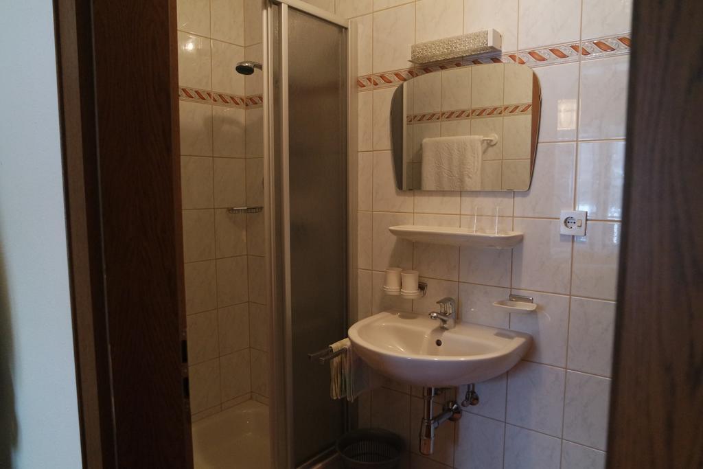Haus Unterberg Bed & Breakfast San Giacomo Val di Vizze ภายนอก รูปภาพ