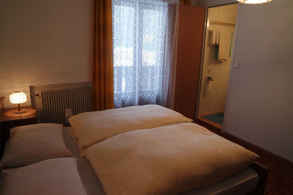 Haus Unterberg Bed & Breakfast San Giacomo Val di Vizze ภายนอก รูปภาพ