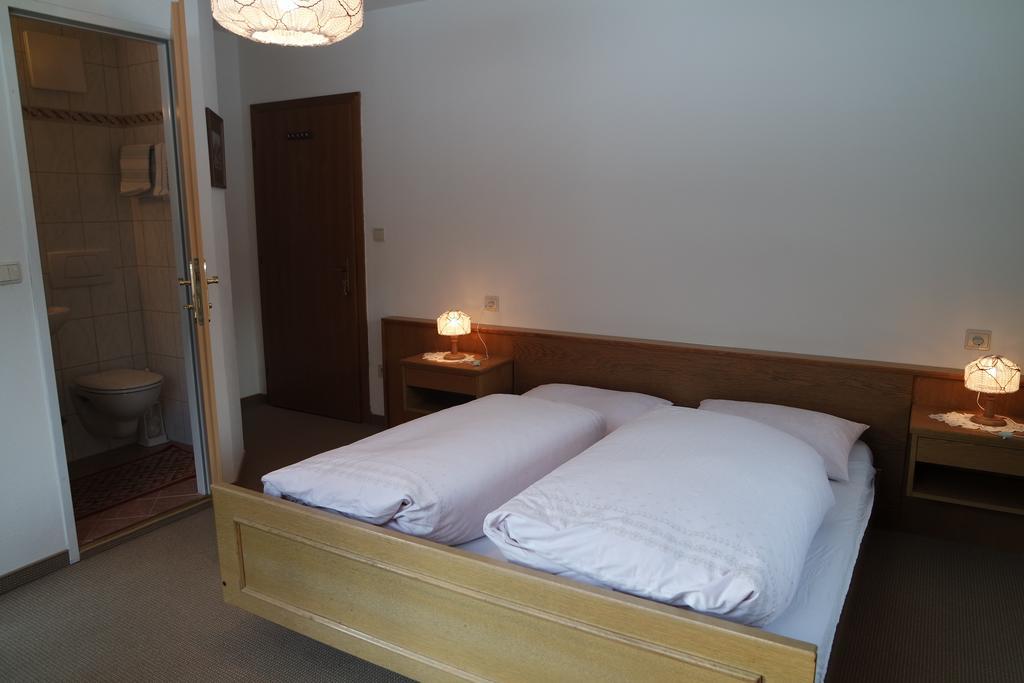 Haus Unterberg Bed & Breakfast San Giacomo Val di Vizze ภายนอก รูปภาพ