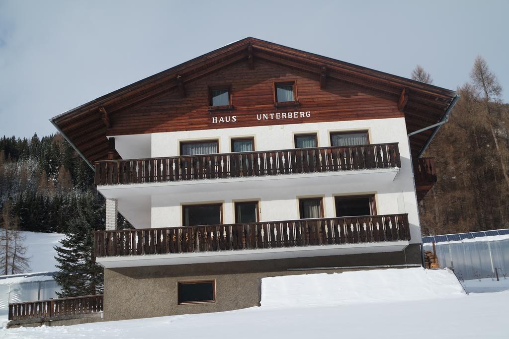 Haus Unterberg Bed & Breakfast San Giacomo Val di Vizze ภายนอก รูปภาพ